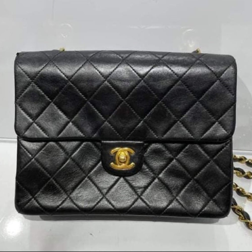 Authentic Chanel - Picture 16 of 16